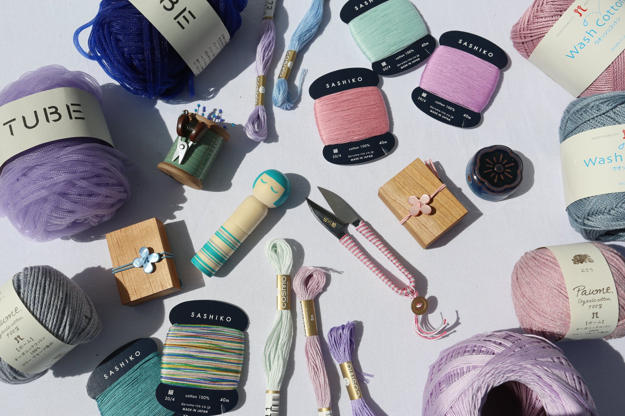 Thoughtfully chosen Japanese craft for early summer.