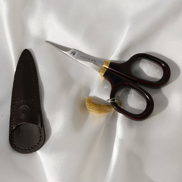 Small Scissors with Lacquered Handles (Tamenuri) - Itoma Japanese Craft Studio