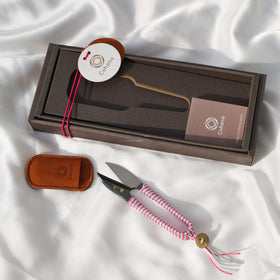 Shozaburo Thread Snips with Iga Silk Braid - 0