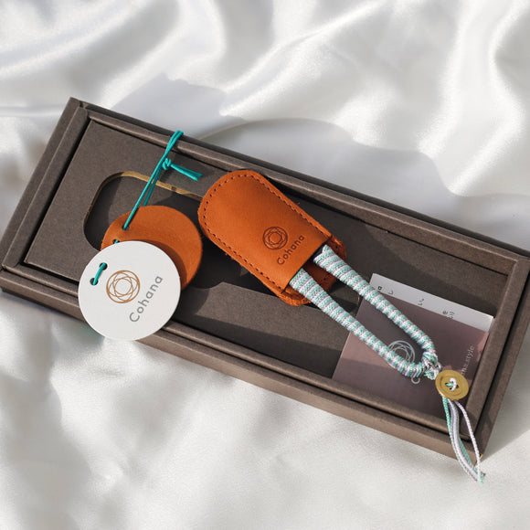 Shozaburo Thread Snips with Iga Silk Braid