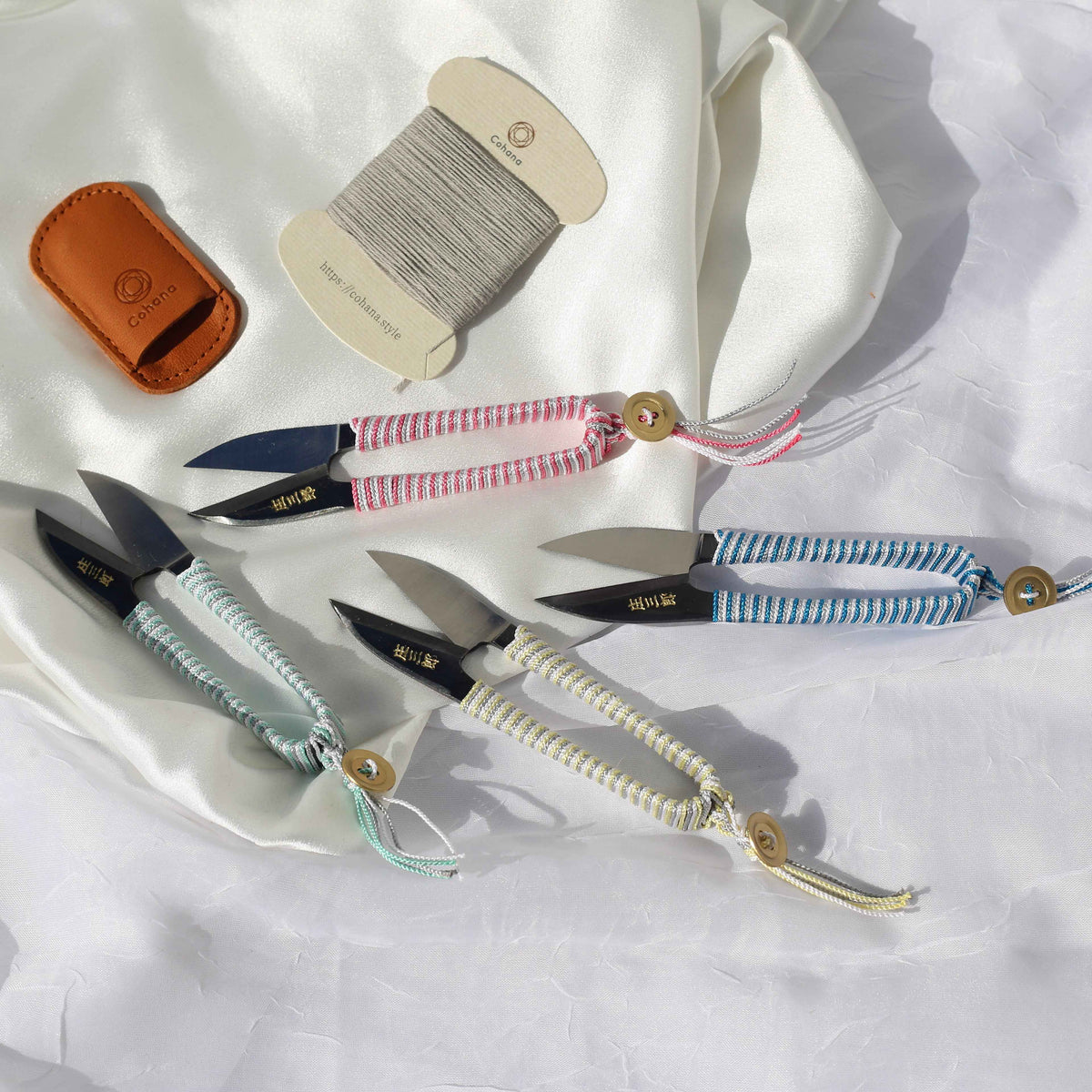 Shozaburo Thread Snips with Iga Silk Braid - Itoma Japanese Craft Studio