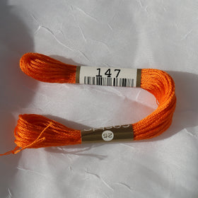 COSMO Size 25 Floss 147