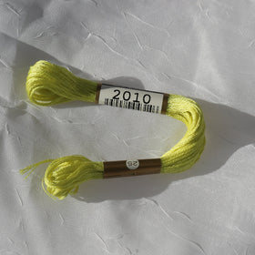 COSMO Size 25 Floss 2010