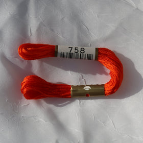 COSMO Size 25 Floss 758