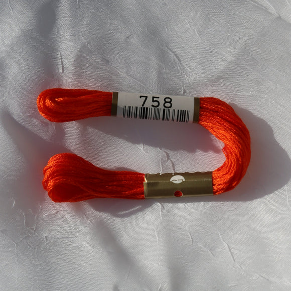 COSMO Size 25 Floss 758