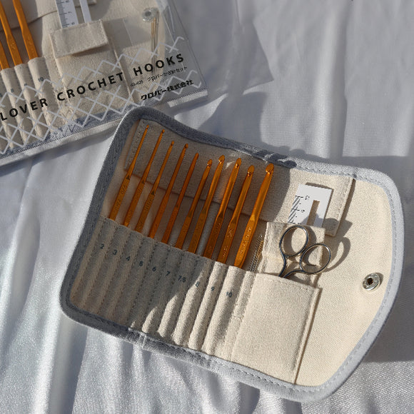 Clover Crochet Hook Set opened