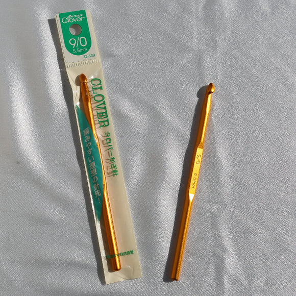 Clover crochet hook 5.5mm
