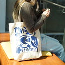 tote bag in use 3